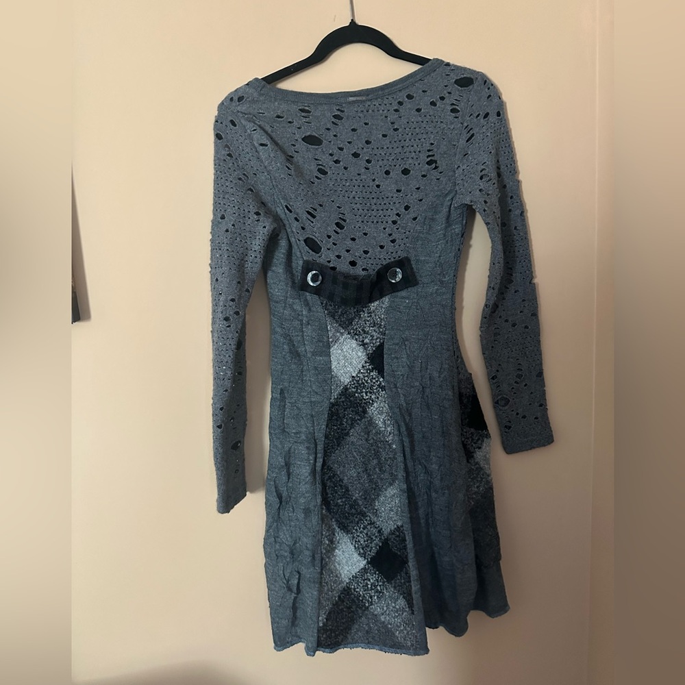 Cute sweater dress - Picture 4 of 5